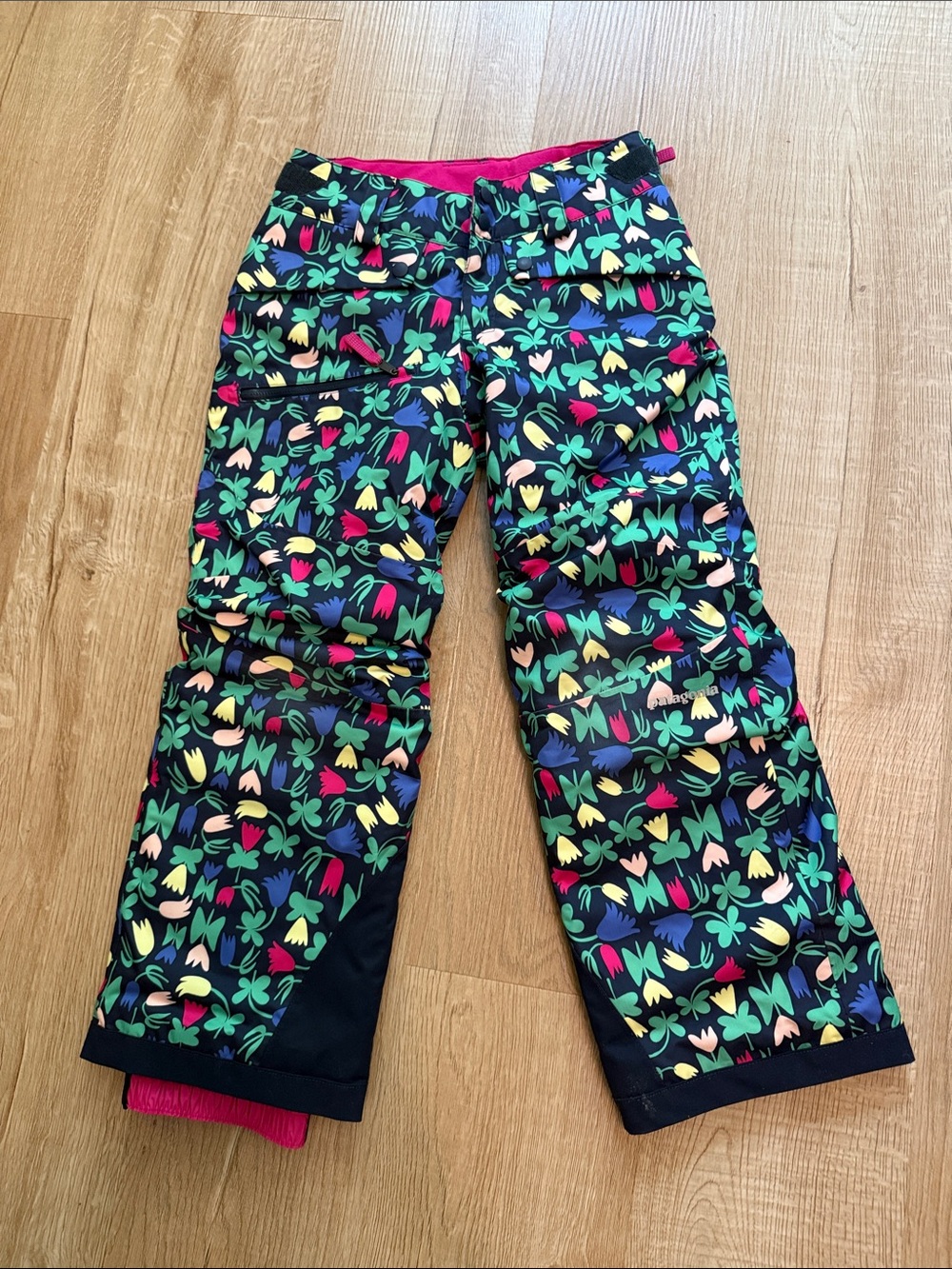 Patagonia Kids Navy Floral Patterned Insulated ski/snow Pants